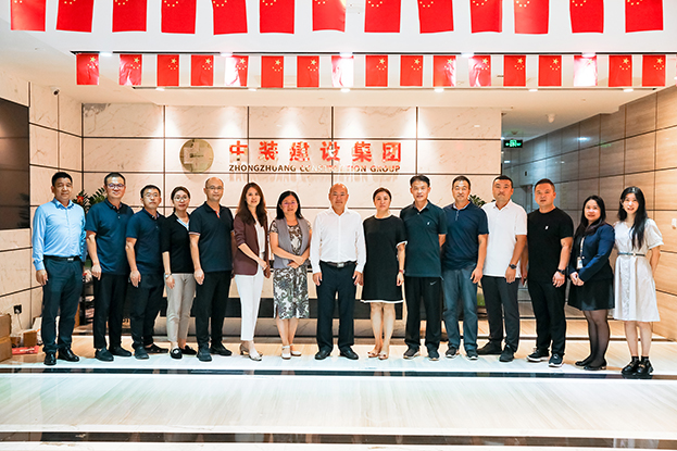 青島體悟走進(jìn)中裝建設(shè)，體會(huì)傳統(tǒng)行業(yè)的轉(zhuǎn)型升級(jí)